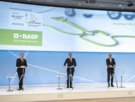 “云”慶祝:巴斯夫德國電池材料新廠奠基