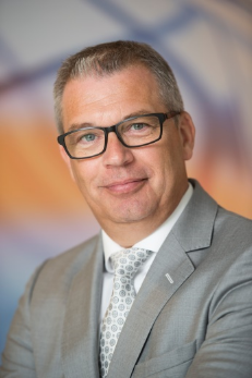 【新聞稿】荷蘭皇家帝斯曼推出全新帝安瑞<em></em>™高性能植物基工業木器涂料樹脂,引領更環保的家具漆涂料市<em></em>�?90.png 【新聞稿】荷蘭皇家帝斯曼推出全新帝安瑞<em></em>™高性能植物基工業木器涂料樹脂,引領更環保的家具漆涂料市<em></em>�?90.png